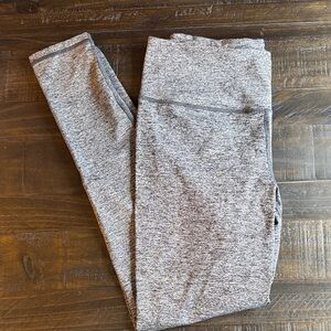 Victoria Secret VSX Sport Women’s Leggings in Heather gray